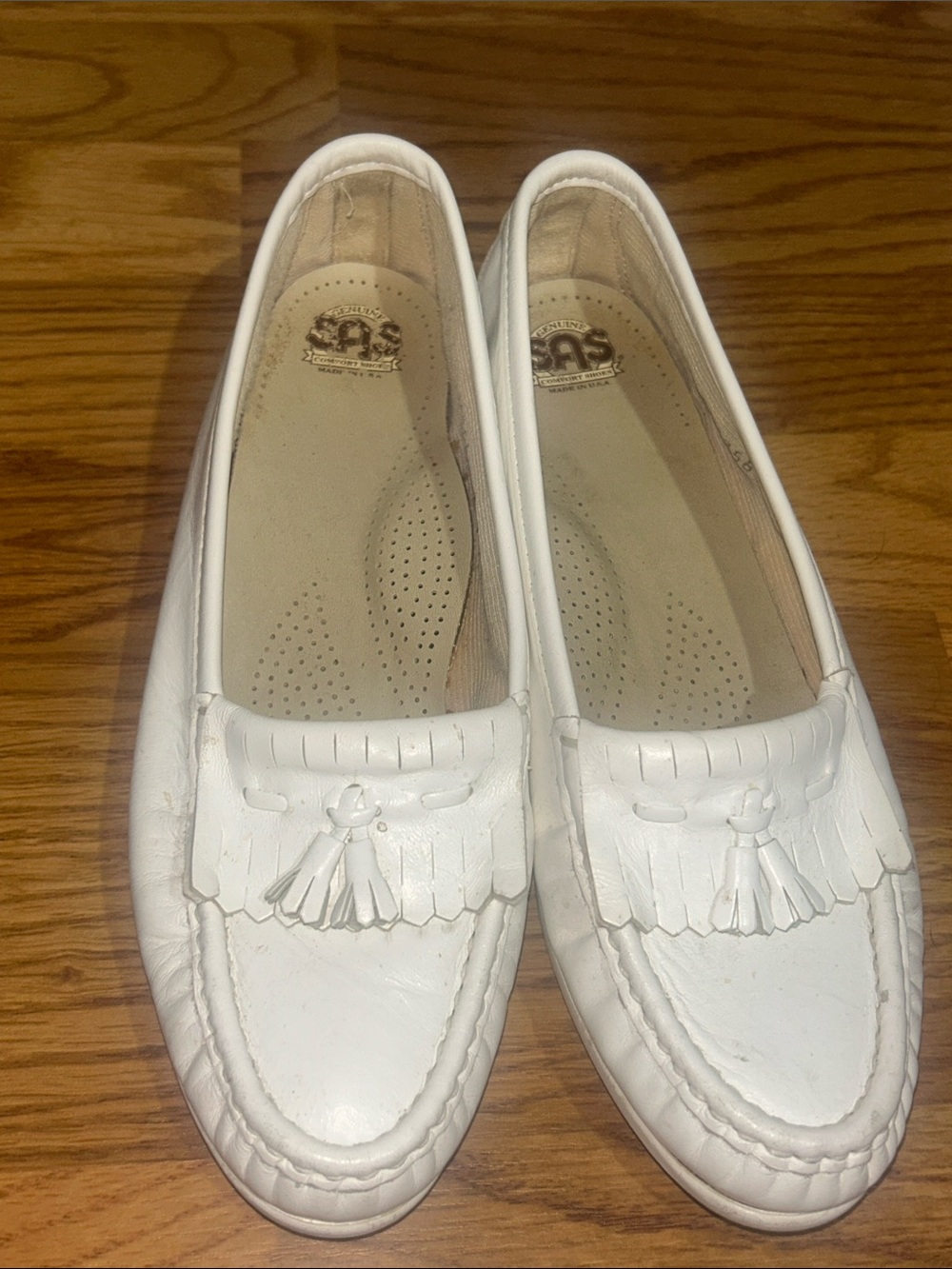 SAS Softie White Leather Tassel Loafers for Women Sz 7.5